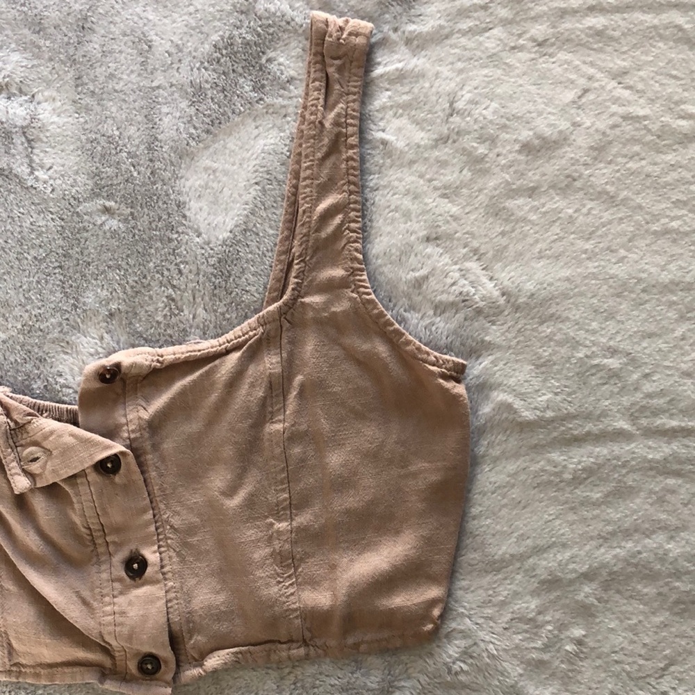 NUDE CROP //